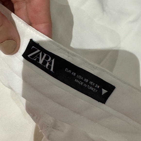 Zara Pants. - Picture 4 of 7